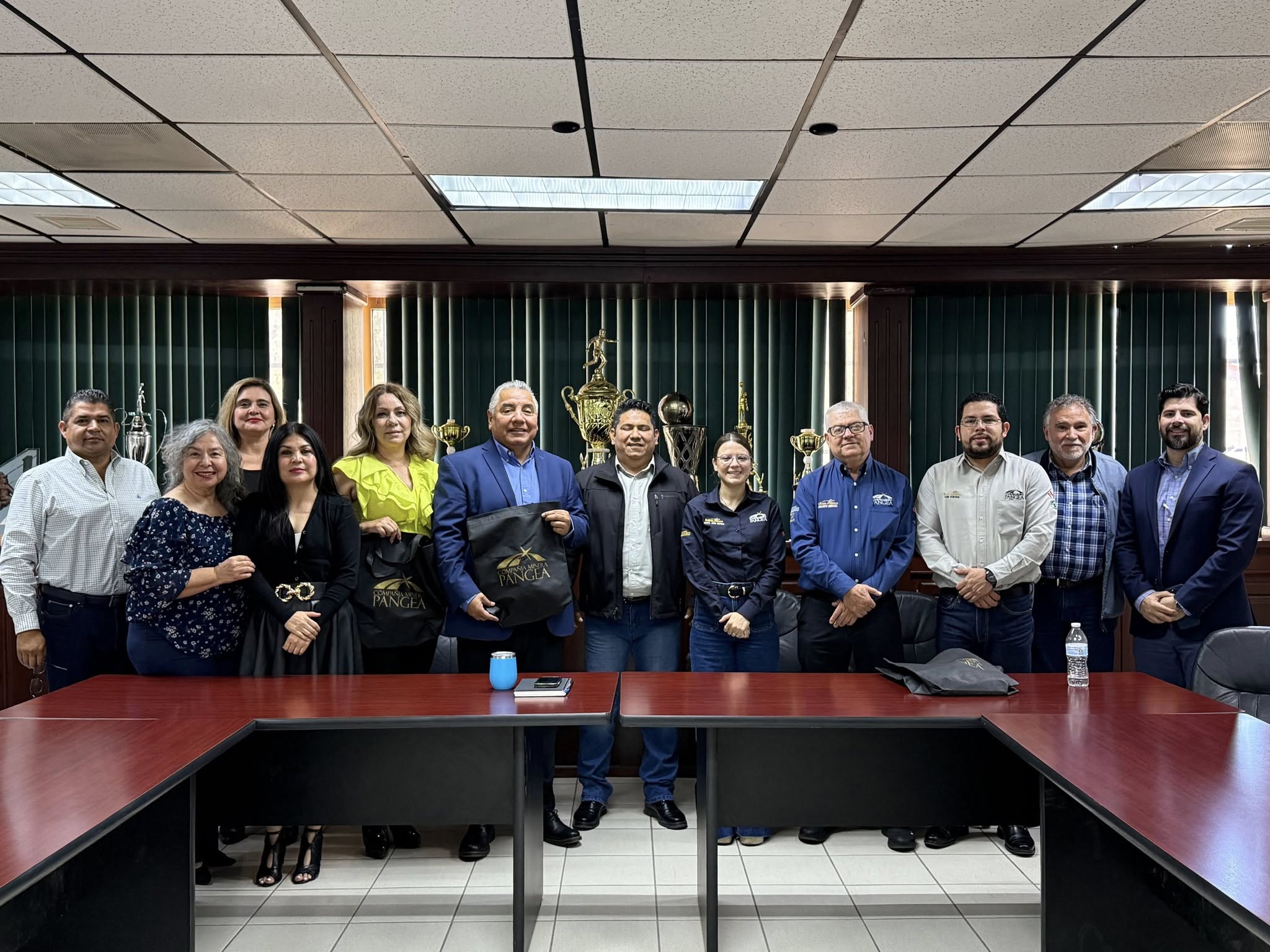 UTHermosillo y Compañía Minera Pangea avanzan en alianza para la formación de talento